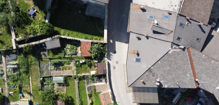 PORZIONE DI CASA CON ORTO A SELVA DI LEVICO