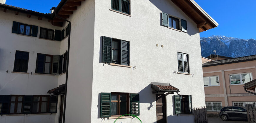 PIANO TERRA CON CORTILE IN CENTRO A BORGO