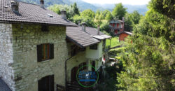 PORZIONE DI CASA CON GIARDINO