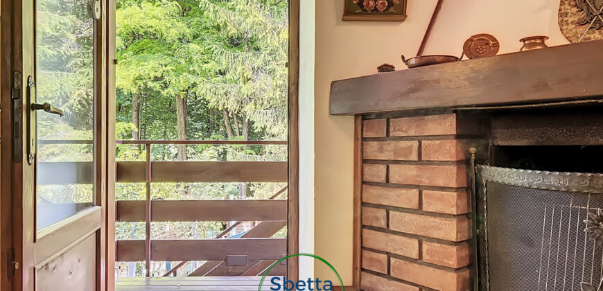 PORZIONE DI CASA CON GIARDINO