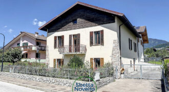 CASA BIFAMILIARE