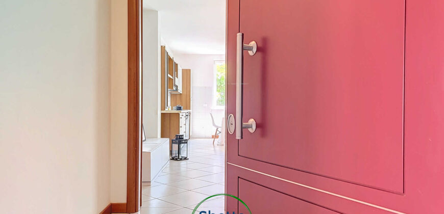 APPARTAMENTO DUE CAMERE CON GIARDINO E TERRAZZO