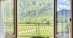 CASA SINGOLA NELLA NATURA