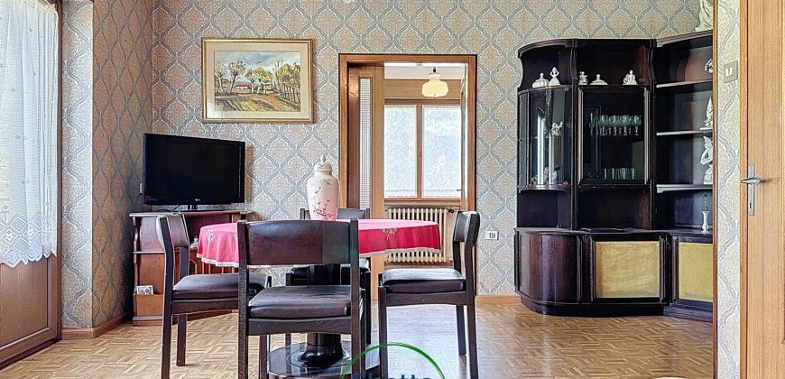 CASA SINGOLA NELLA NATURA