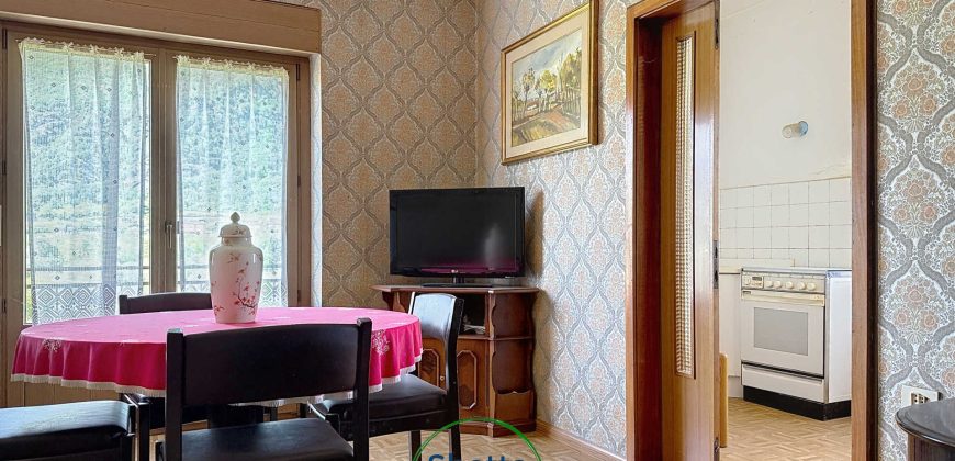 CASA SINGOLA NELLA NATURA