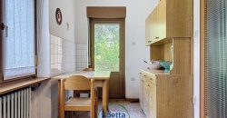 CASA SINGOLA NELLA NATURA
