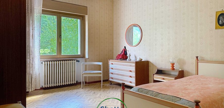 CASA SINGOLA NELLA NATURA