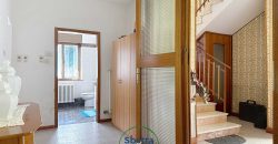 CASA SINGOLA NELLA NATURA