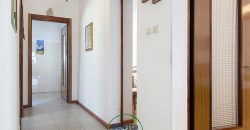 CASA SINGOLA NELLA NATURA