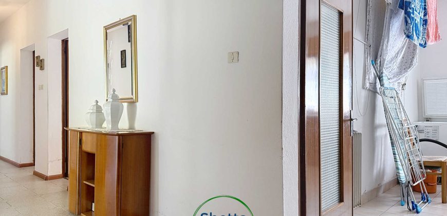 CASA SINGOLA NELLA NATURA