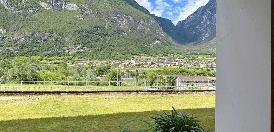 CASA SINGOLA NELLA NATURA