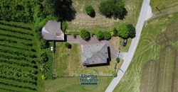 CASA SINGOLA NELLA NATURA