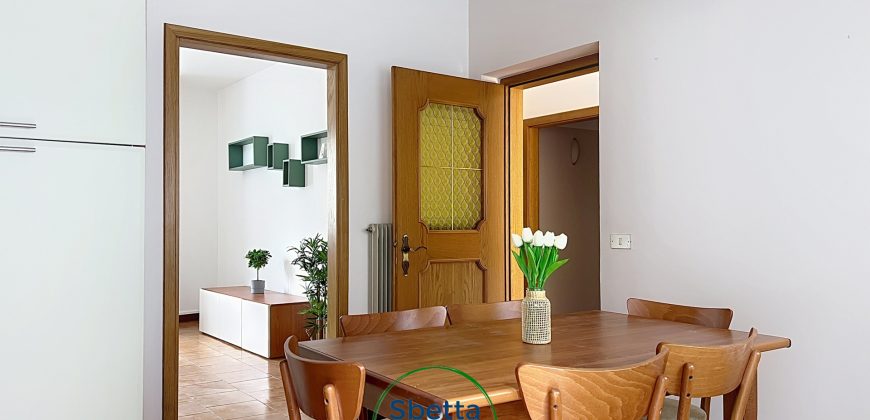 APPARTAMENTO CON TRE CAMERE IN CENTRO