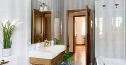 APPARTAMENTO CON TRE CAMERE IN CENTRO