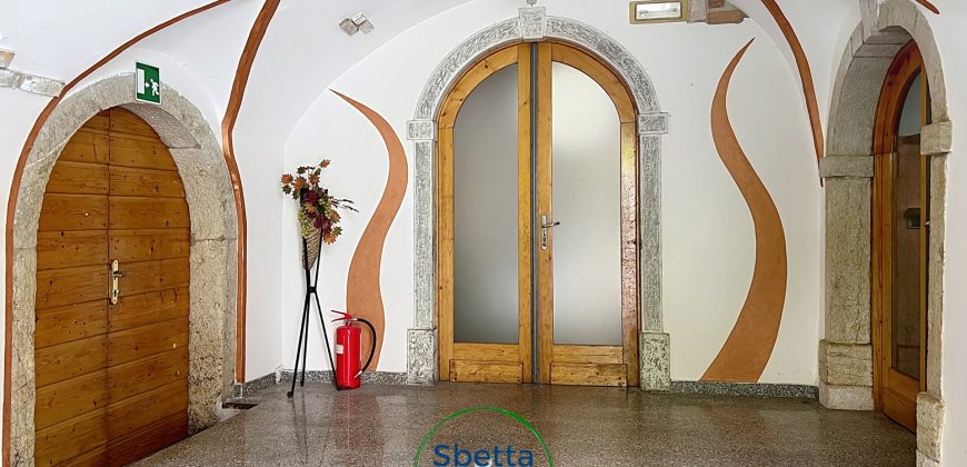 APPARTAMENTO CON TRE CAMERE IN CENTRO