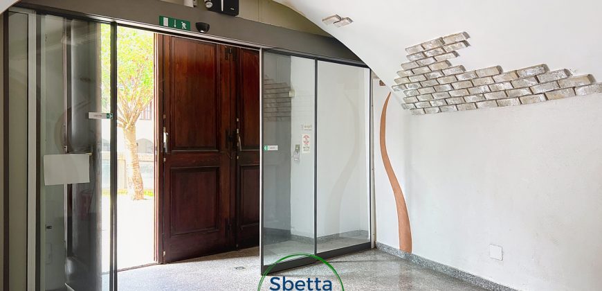 APPARTAMENTO CON TRE CAMERE IN CENTRO