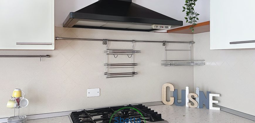 APPARTAMENTO CON TRE CAMERE IN CENTRO