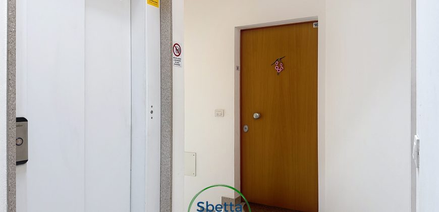 BILOCALE CON TERRAZZO A VELA