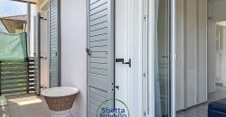 APPARTAMENTO CON DUE CAMERE E DUE GARAGE