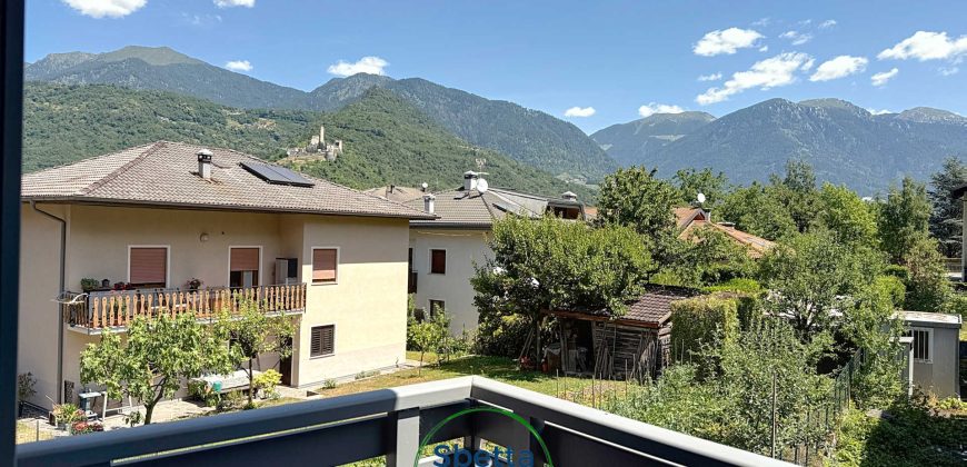 APPARTAMENTO CON DUE CAMERE E DUE GARAGE
