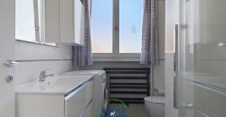 APPARTAMENTO CON DUE CAMERE E DUE GARAGE