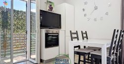 APPARTAMENTO CON DUE CAMERE E DUE GARAGE