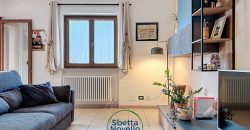 CASA BIFAMILIARE CON GIARDINO
