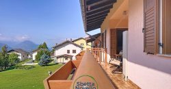 CASA BIFAMILIARE CON GIARDINO