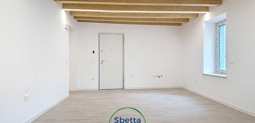 2 STANZE CON GARAGE