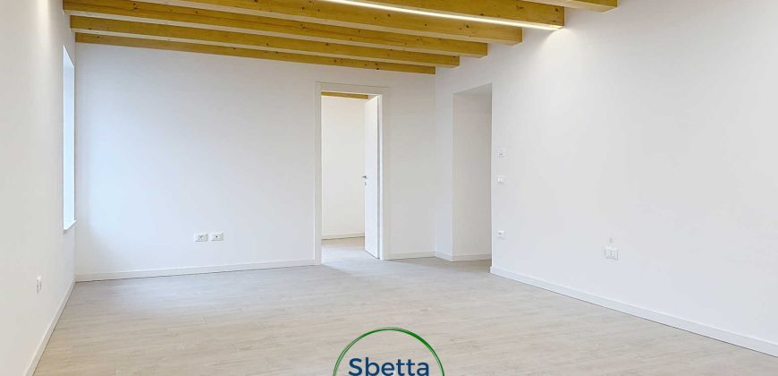 2 STANZE CON GARAGE