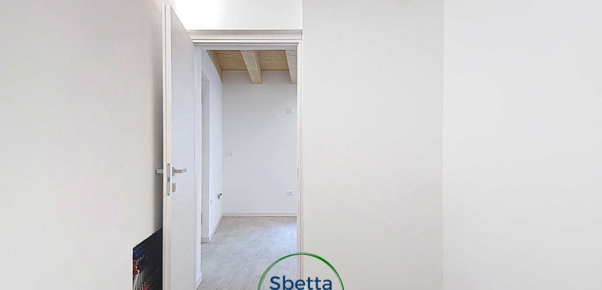 2 STANZE CON GARAGE