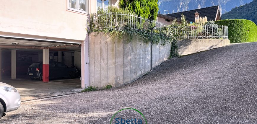 MINI APPARTAMENTO CON GARAGE E CANTINA
