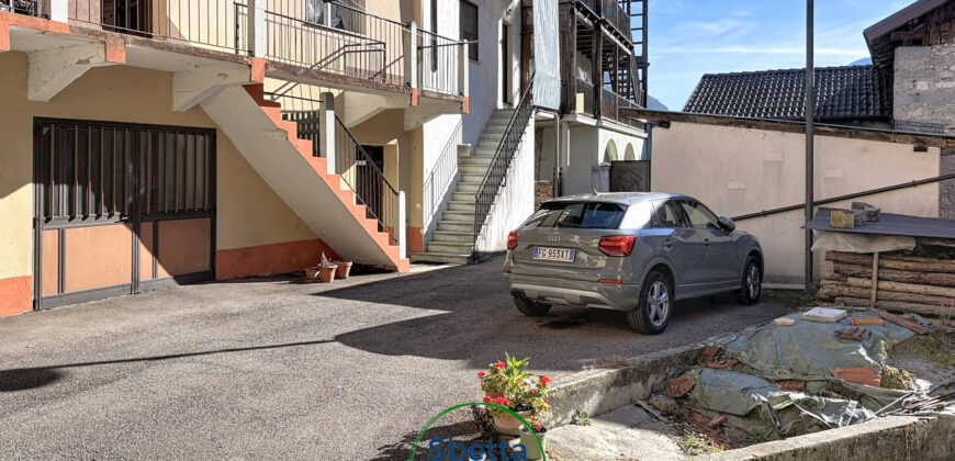 PORZIONE DI CASA TERRACIELO