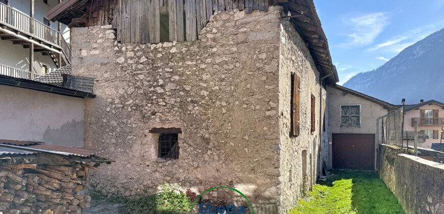 PORZIONE DI CASA TERRACIELO