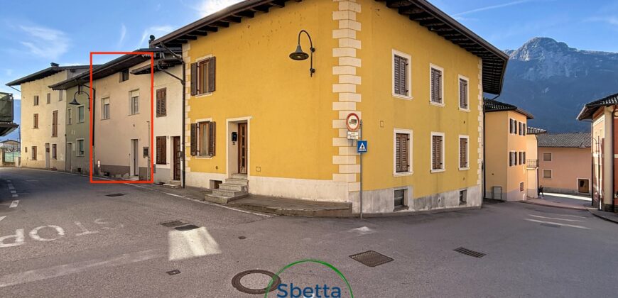 PORZIONE DI CASA TERRACIELO