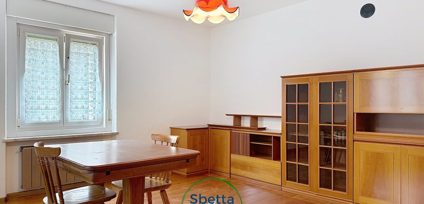 APPARTAMENTO CON GIARDINO E GARAGE