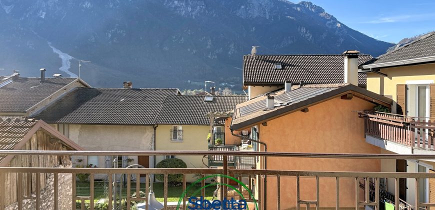 PORZIONE DI CASA TERRACIELO