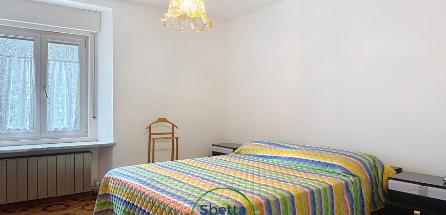 APPARTAMENTO CON GIARDINO E GARAGE