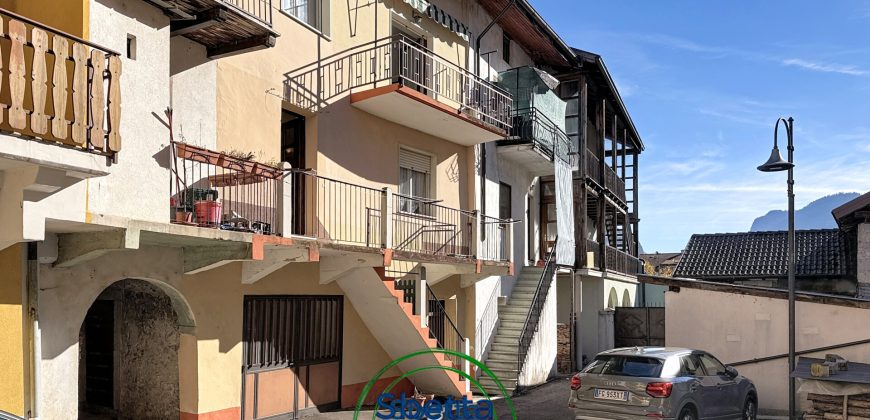 PORZIONE DI CASA TERRACIELO