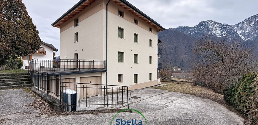 APPARTAMENTO CON GIARDINO E GARAGE