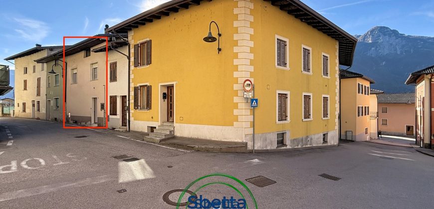 PORZIONE DI CASA TERRACIELO