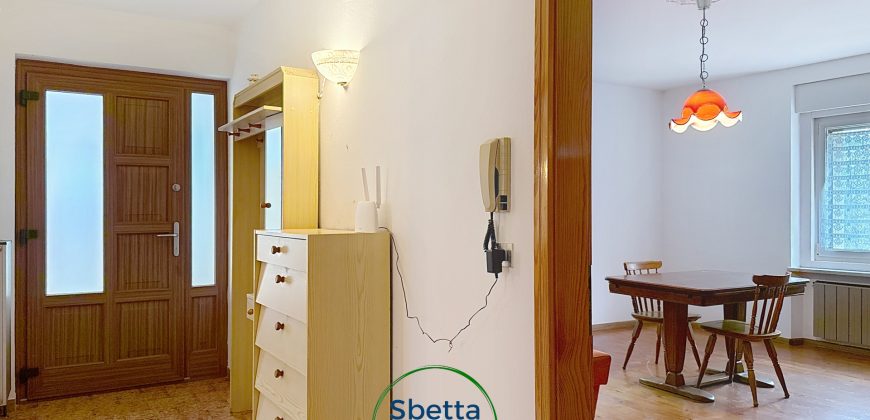 APPARTAMENTO CON GIARDINO E GARAGE