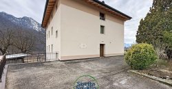 APPARTAMENTO CON GIARDINO E GARAGE