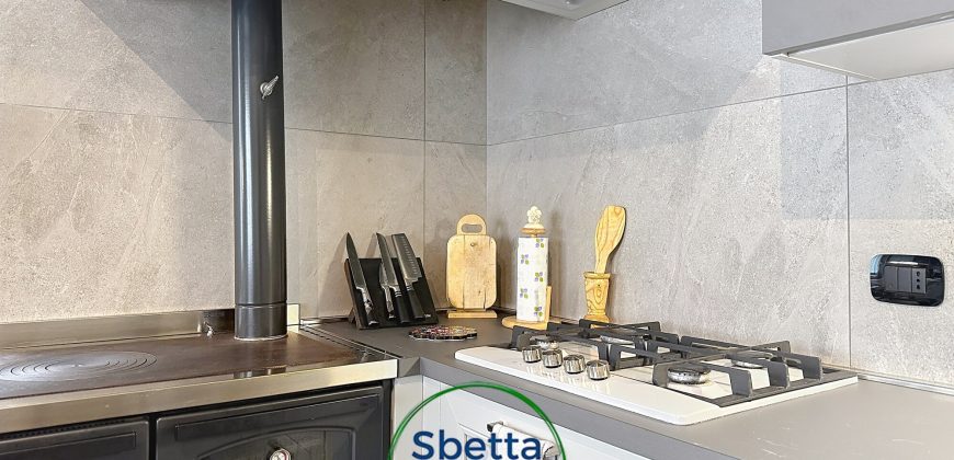 APPARTAMENTO A PIANO TERRA CON GIARDINO