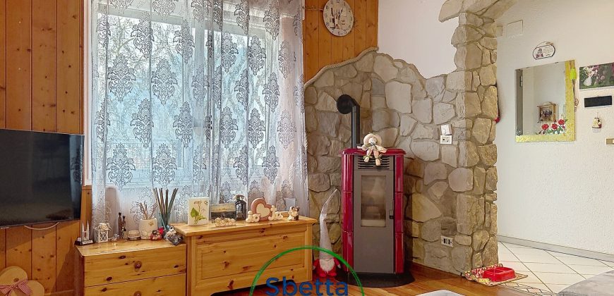 APPARTAMENTO A PIANO TERRA CON GIARDINO