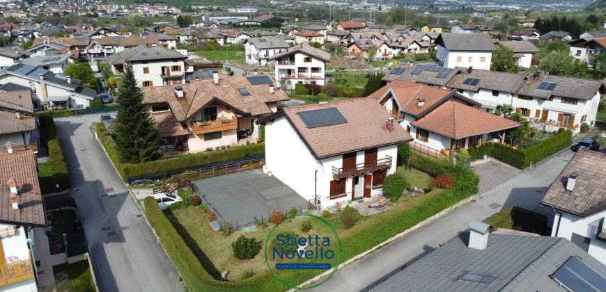 CASA BIFAMILIARE DA COSTRUIRE