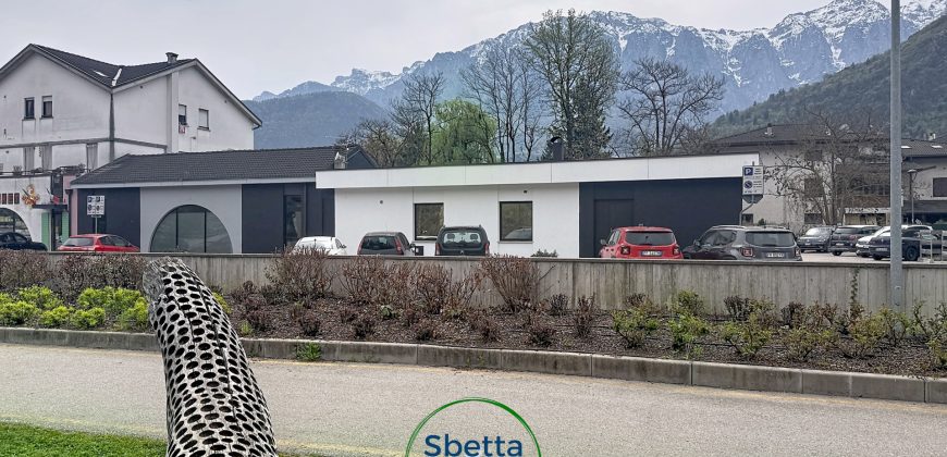 LOCALE COMMERCIALE / UFFICIO / APPARTAMENTO