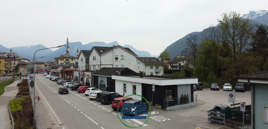 LOCALE COMMERCIALE / UFFICIO / APPARTAMENTO
