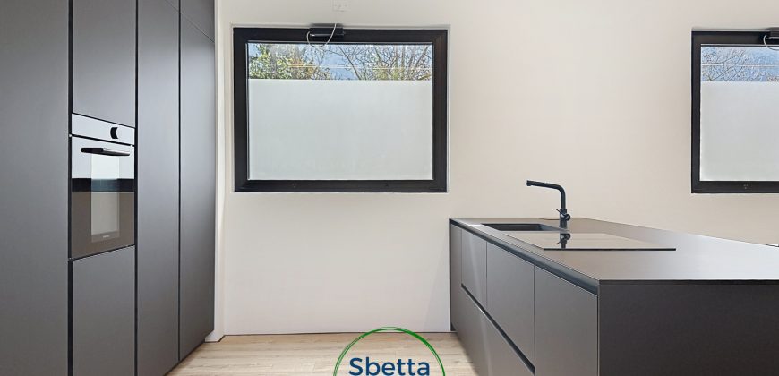 LOCALE COMMERCIALE / UFFICIO / APPARTAMENTO