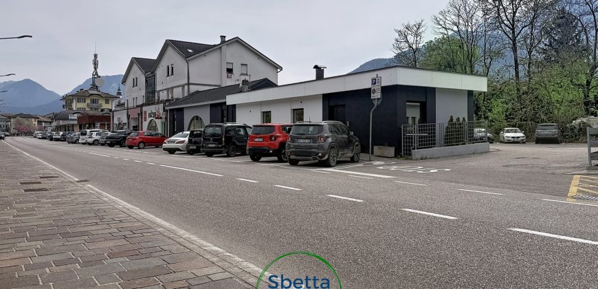 LOCALE COMMERCIALE / UFFICIO / APPARTAMENTO